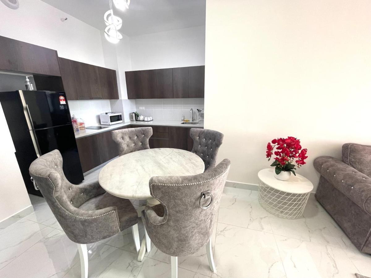 Deena Suite At Troika ,Κότα Μπάρου Εξωτερικό φωτογραφία